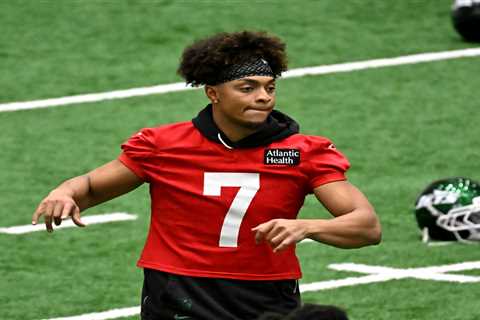 Justin Fields knows how uncertain his Jets future is with sad debut season ending