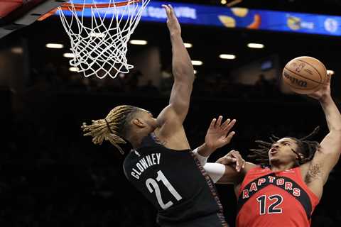Nets use suddenly stifling defense to rout Raptors