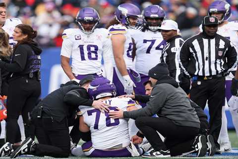 Four-time Pro Bowler Ryan Kelly’s NFL career in jeopardy after third concussion of season