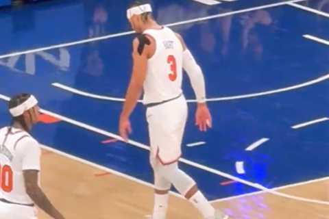Josh Hart limps off with apparent ankle injury in latest Knicks worry