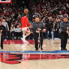 Heat-Bulls game postponed due to condensation on the court in bizarre scene