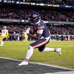 Bears orchestrate major 18-point comeback in wild-card win over Packers