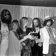 Fleetwood Mac’s ‘Landslide’ Debuts on Hot 100 More Than 50 Years After Its Release