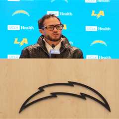 Chargers’ OC Mike McDaniel’s NFL coaching carousel, could Robert Saleh be the blueprint?