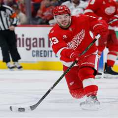 Avalanche vs. Red Wings prediction: NHL odds, picks, best bet for Saturday’s matinee