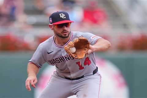 Yankees sign ex-All-Star Paul DeJong as infield insurance