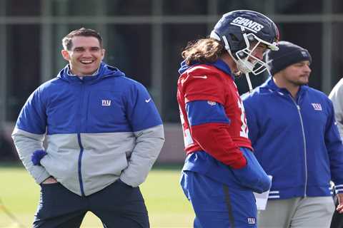 Giants owners John Mara and Steve Tisch reveal why they are keeping GM Joe Schoen