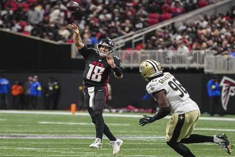 Kirk Cousins reworks Falcons contract with future uncertain