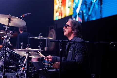 Garbage’s Butch Vig Says All-Star Freezing Man Epilepsy Benefit is Like ‘Rock N’ Roll Summer..
