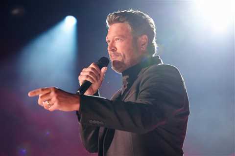 Blake Shelton Marks Milestone 30th Country Airplay Chart Leader