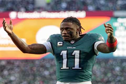 Eagles ripped for ‘sickening’ final play call with offseason of turmoil ahead