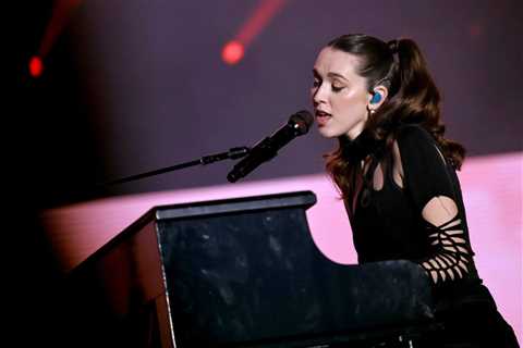 L.A.’s Hotel Café Is Closing Its Doors, But Not Before Hosting a Charity Showcase With Em Beihold..