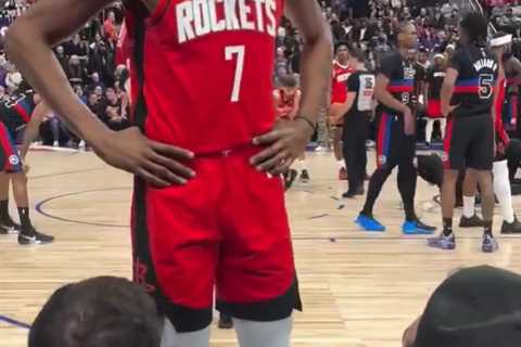 Kevin Durant caught tearing into fan on hot mic: ‘Can’t do s–t’