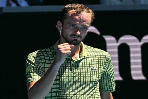 Australian Open picks: Daniil Medvedev vs. Learner Tien odds, prediction, best bet Saturday