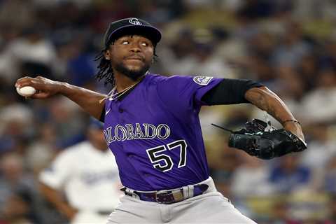 Yankees get hard-throwing Angel Chivilli in trade with Rockies