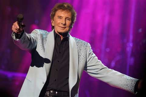 Barry Manilow Extends History on Billboard’s Adult Contemporary Chart to More Than 50 Years With..
