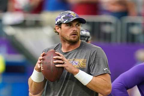 Eagles hire 33-year-old Sean Mannion as their new offensive coordinator