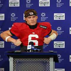 Jaxson Dart isn’t taking Rookie of the Year voting snub lightly: ‘Definitely feel disrespected’