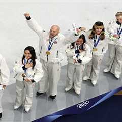 US figure skaters have skate issue in Olympic podium mistake after winning gold