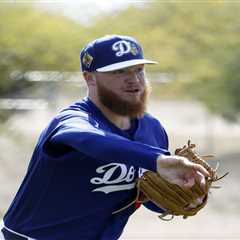 Dodgers playoff heroes get early opportunities due to spring injuries