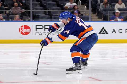 Bo Horvat still trying to shake off the rust after Islanders injury return: ‘Takes a bit of time’