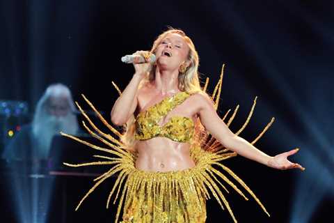 Zara Larsson’s 2026 Chart Breakthrough Proves 2016 Is Truly Back