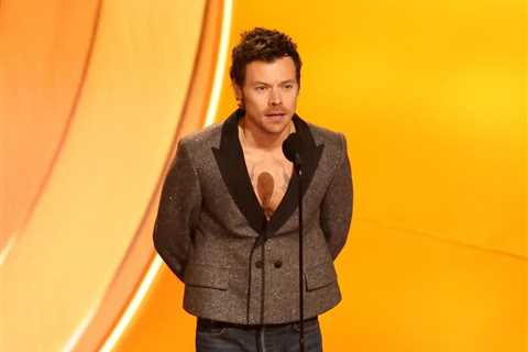 Harry Styles Earns Second Streaming Songs No. 1 With ‘Aperture’