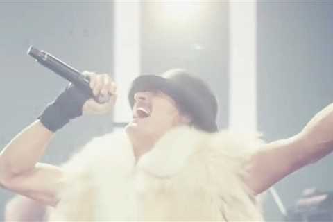 Kid Rock Headlines Turning Point USA's Rival Super Bowl Halftime Show