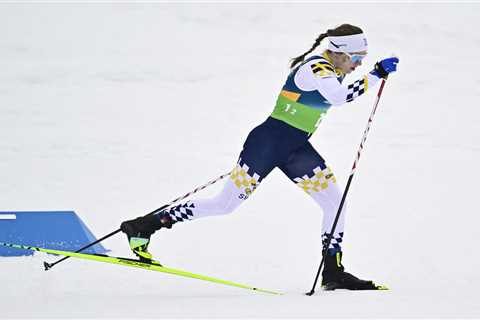 Swedish skier forced to race with one ski after disastrous Olympic crash that cost gold medal