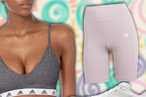 President's Day Deals on Women's Athleisure