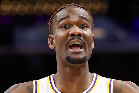 Deandre Ayton Detained, Searched For Weed At Bahamas Airport, No Charges Filed