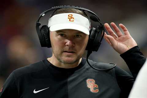 Lincoln Riley makes coaching moves official in finalizing USC staff