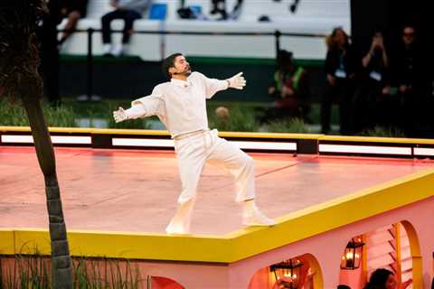 Bad Bunny Scores His Biggest Global Streaming Week Ever