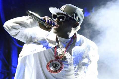 Flavor Flav offers ‘real celebration’ in Las Vegas for US women’s hockey team after rejecting Trump ..