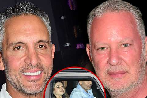 'RHOBH' Mauricio Umansky Out With Mystery Brunette and PK Kemsley