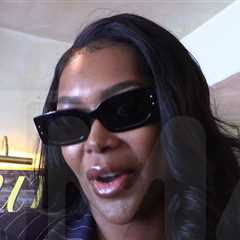 Jessica White Says It's Okay for Women to Be Bisexual, But Not Men