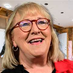 Travis & Jason Kelce’s Mom Donna Remodeling Her Modest Florida Home