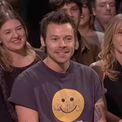 Harry Styles Makes Surprise Cameo During Ryan Gosling’s ‘SNL’ Monologue