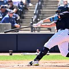 Giancarlo Stanton plays outfield for first time this spring in promising Yankees sign
