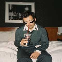 Harry Styles Spends Second Week Atop Billboard 200 With ‘Kiss All the Time. Disco, Occasionally.’