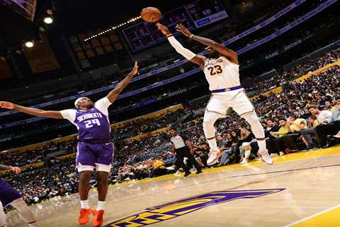 Lakers’ two blowout wins were equal parts meaningless and crucial