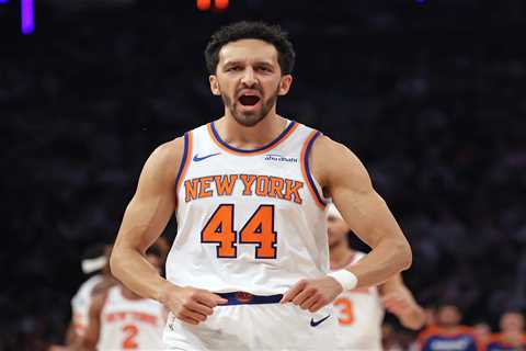 Knicks vs. Lakers prediction: NBA Sunday picks, odds, bets