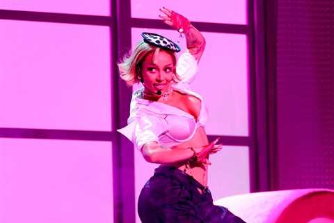 Where to Watch Doja Cat, Benson Boone & Vince Staples at Taco Bell’s ‘Live Más Live’ Online