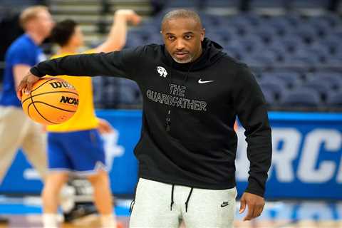 Speedy Claxton is the Hofstra ‘Guardfather’ made for March Madness