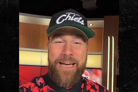 Travis Kelce Officially Back, Signs With Chiefs, 'Let's Go Baby!'