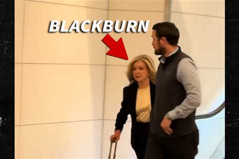 Senator Marsha Blackburn Slinks Out of D.C. Before Senate Vote