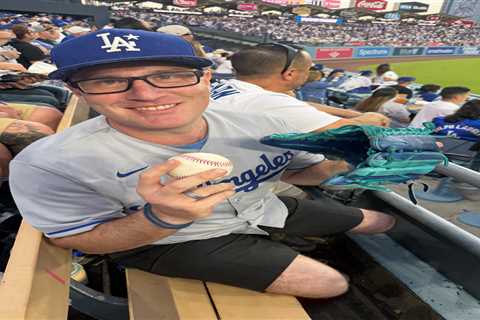 Dodgers fan who caught team’s first 2026 home run reveals plan for prized ball