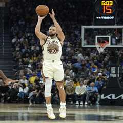 Warriors’ Steph Curry takes ‘good step’ in return from knee issue