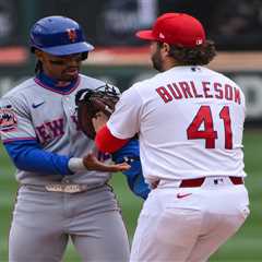 Mets’ Francisco Lindor makes two costly miscues as his early slump also continues