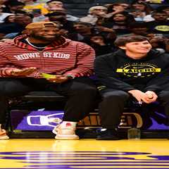 Lakers star Austin Reaves’ timetable to return from oblique strain